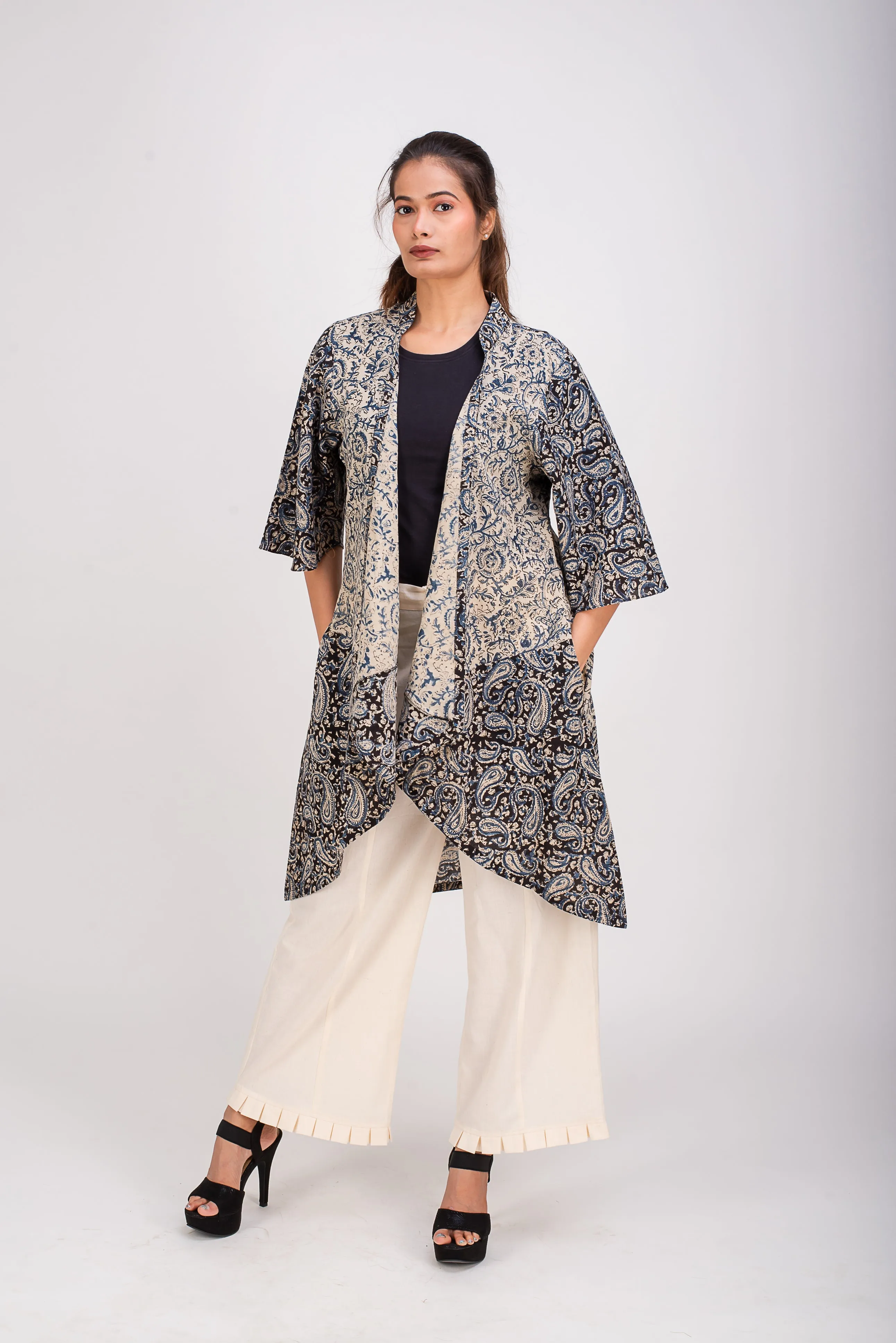 513-153 Whitelotus "Su" Women's coat Kimono