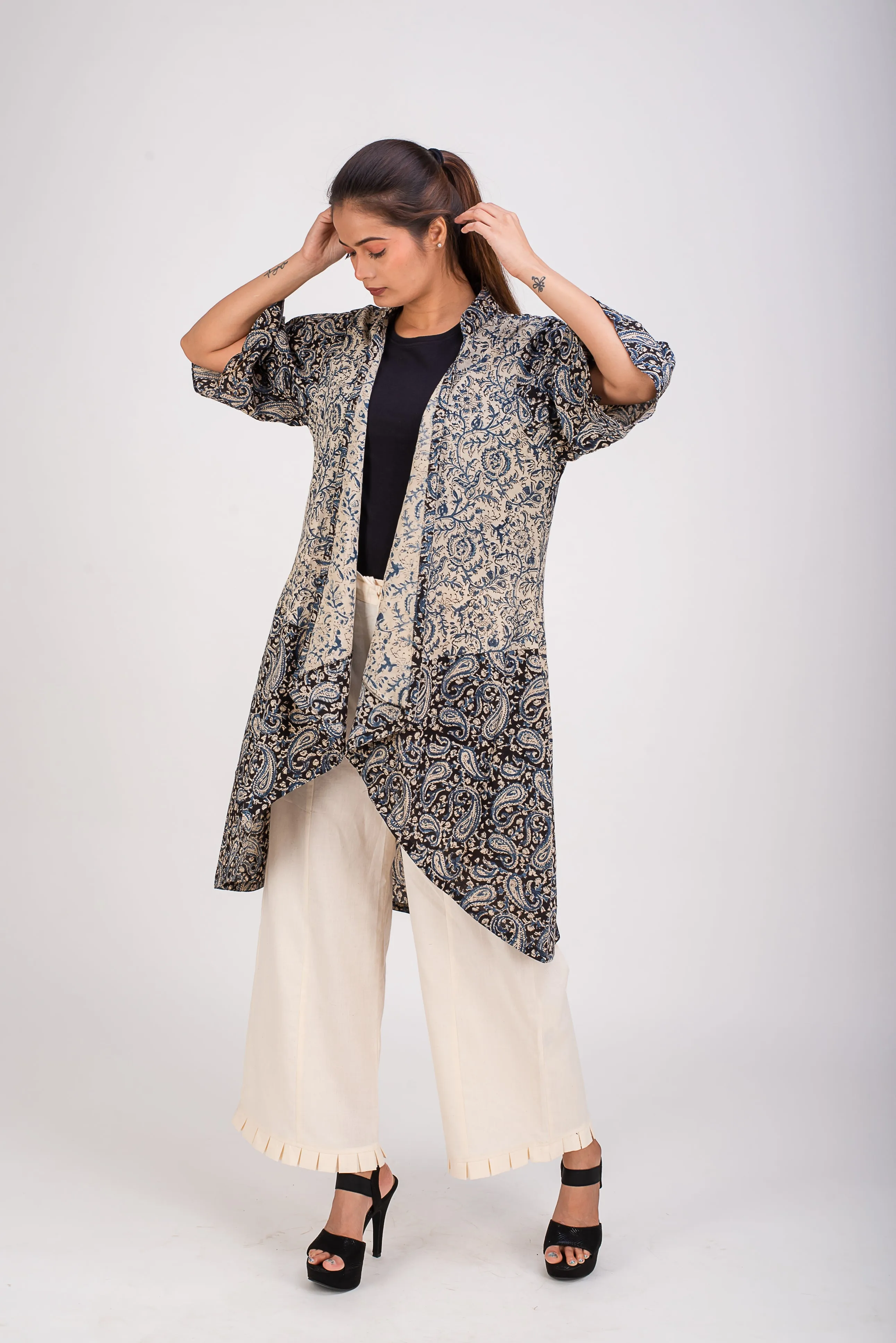 513-153 Whitelotus "Su" Women's coat Kimono