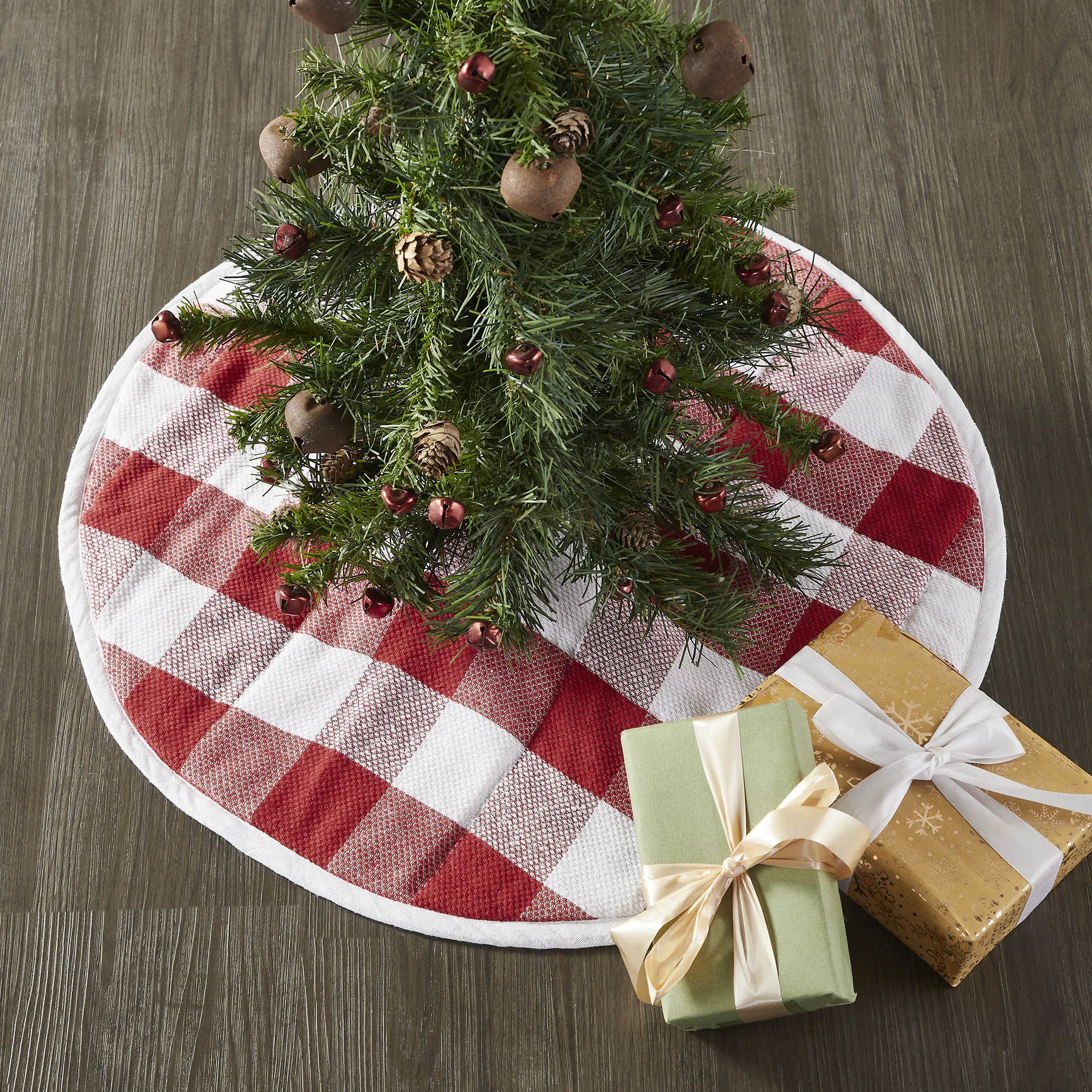 Cherry Ann Check Tree Skirt