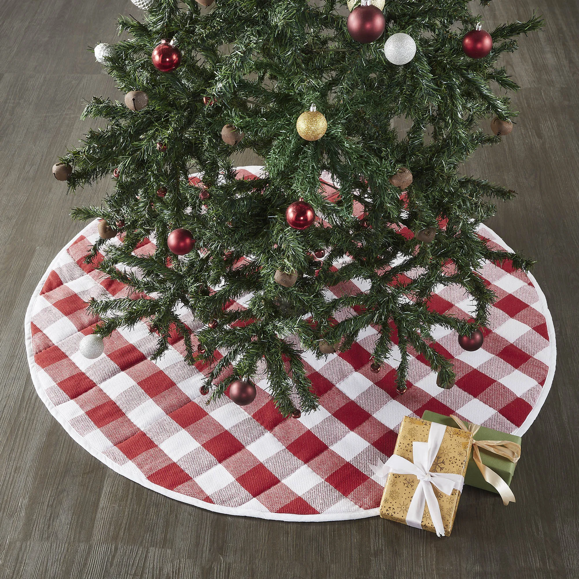 Cherry Ann Check Tree Skirt