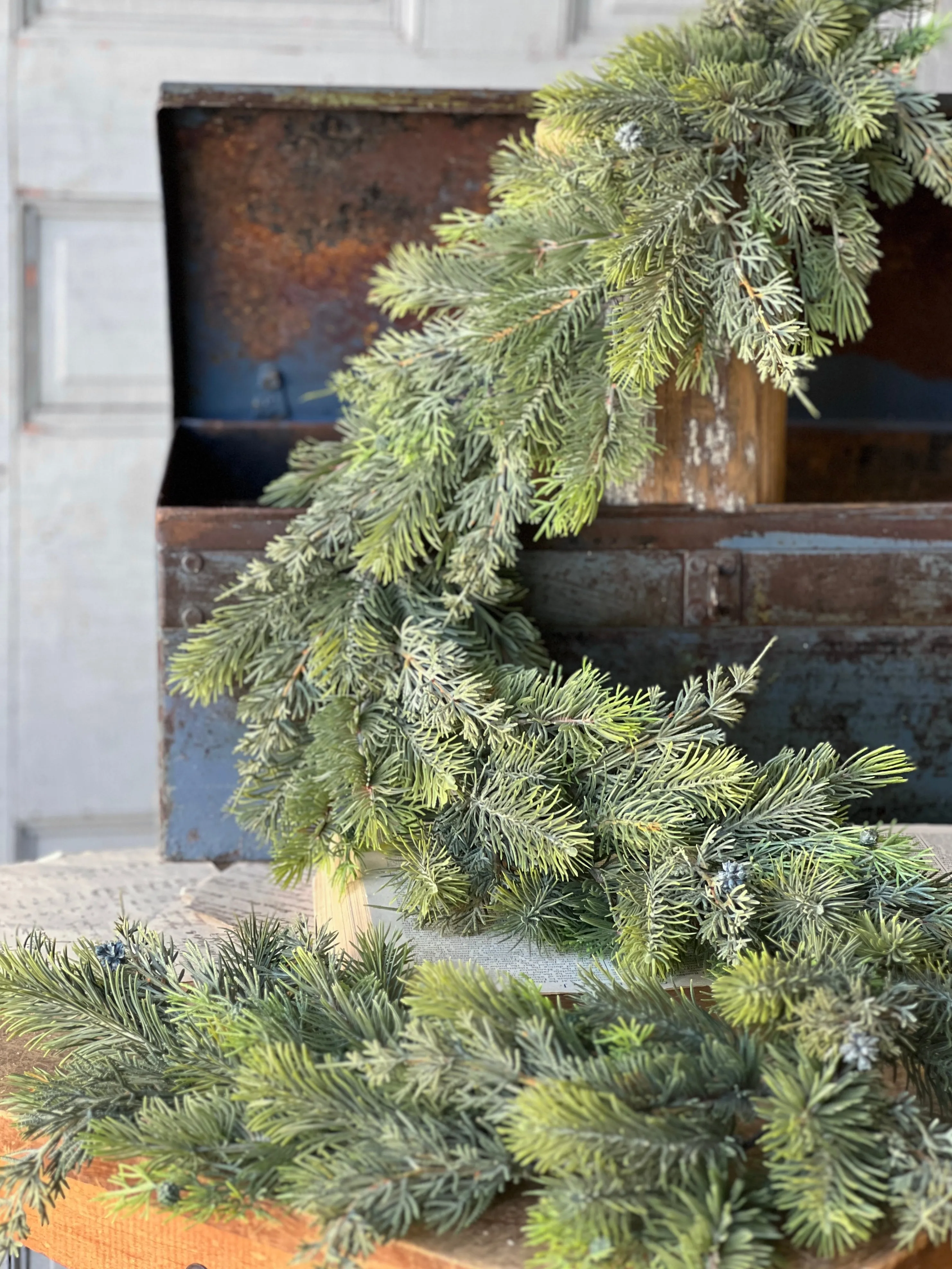 Glacier Greens Garland | 6'