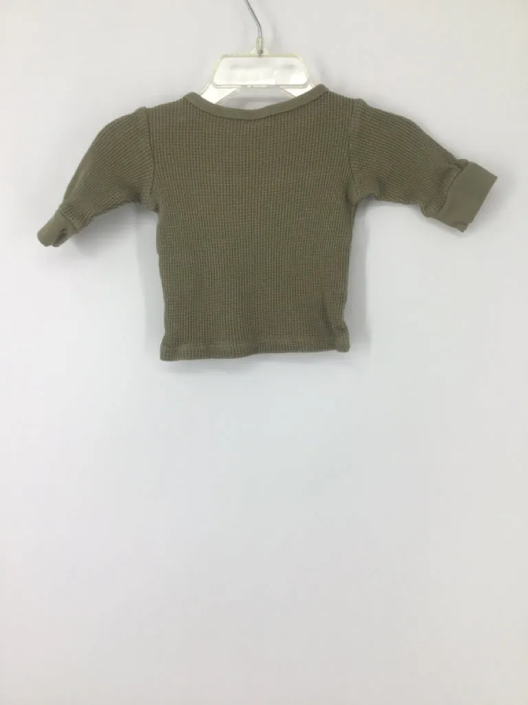 H & M Child Size Newborn Green T-shirt - girls