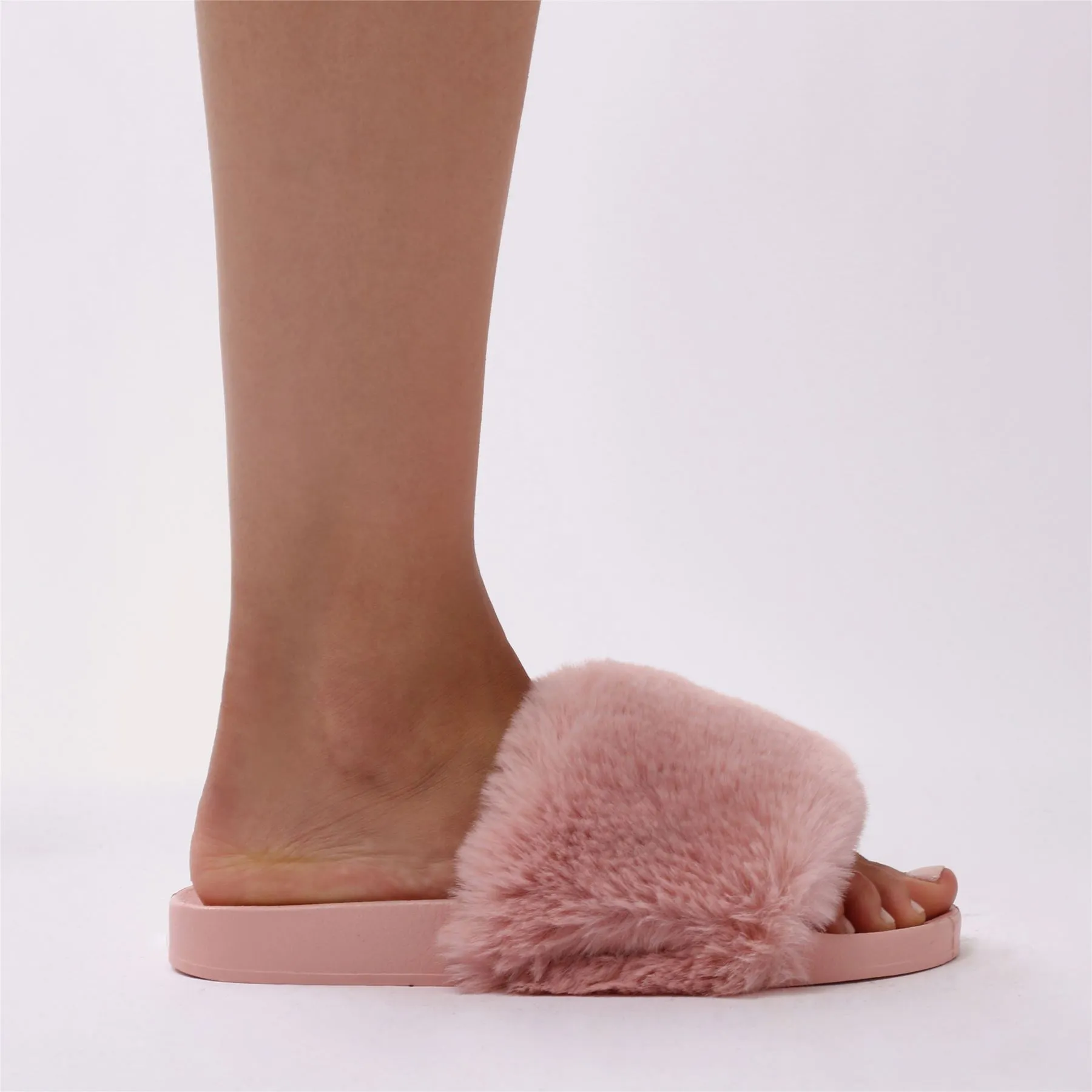 Kabuki Slider in Pink Faux Fur