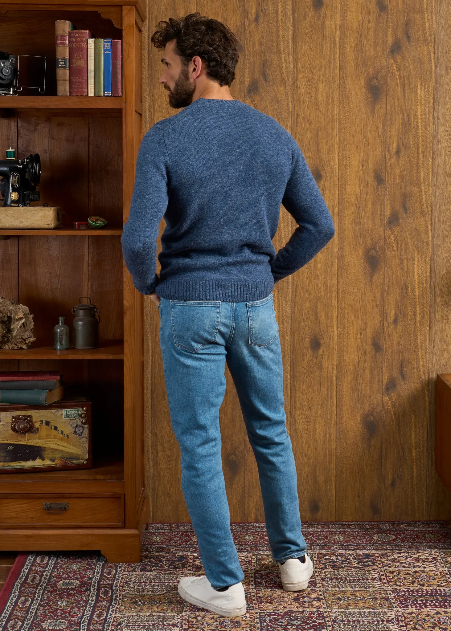 Kinnadie Supersoft Shetland Jumper In Denim - Regular Fit