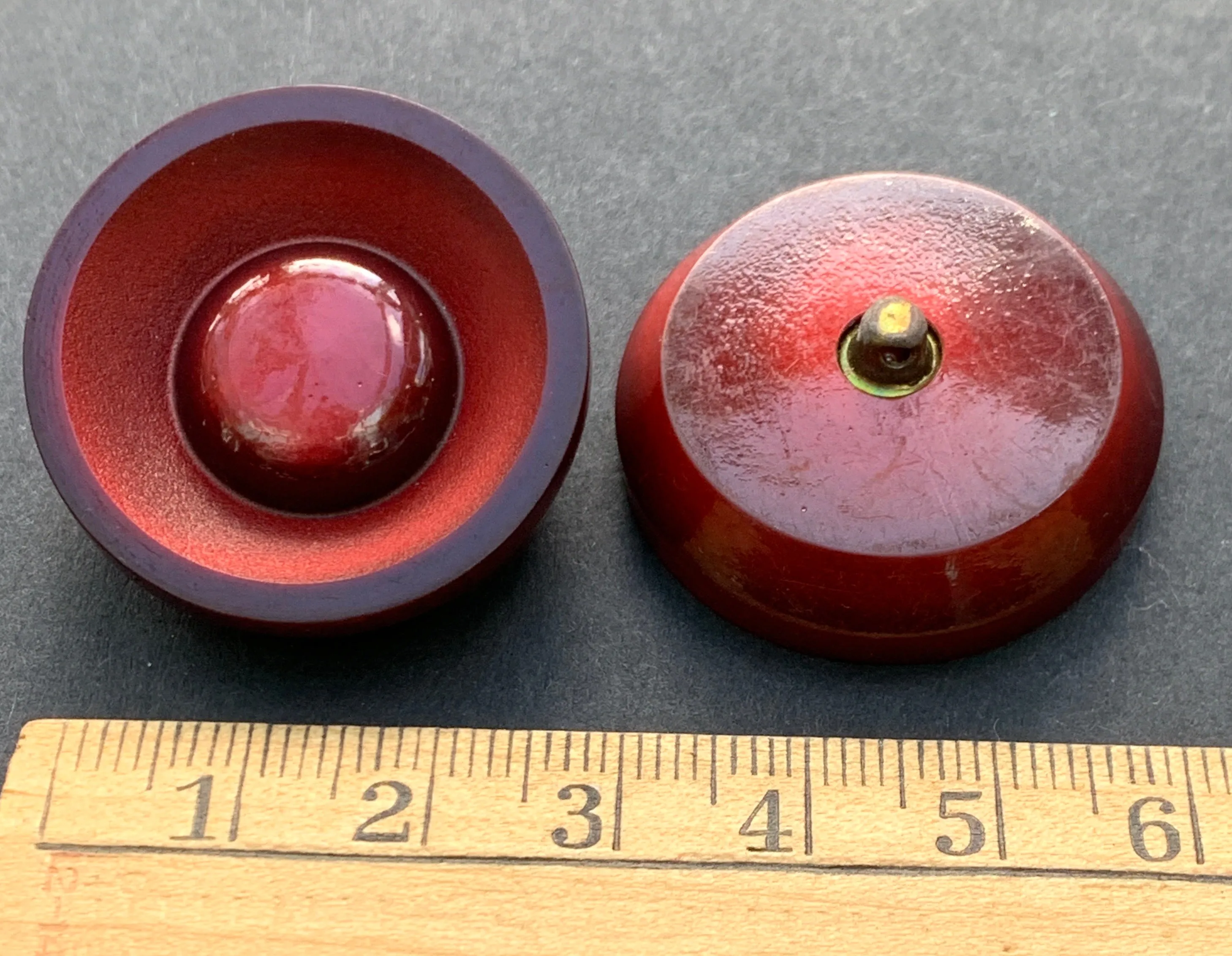 One Gorgeous 3cm Cranberry Coloured Vintage Button