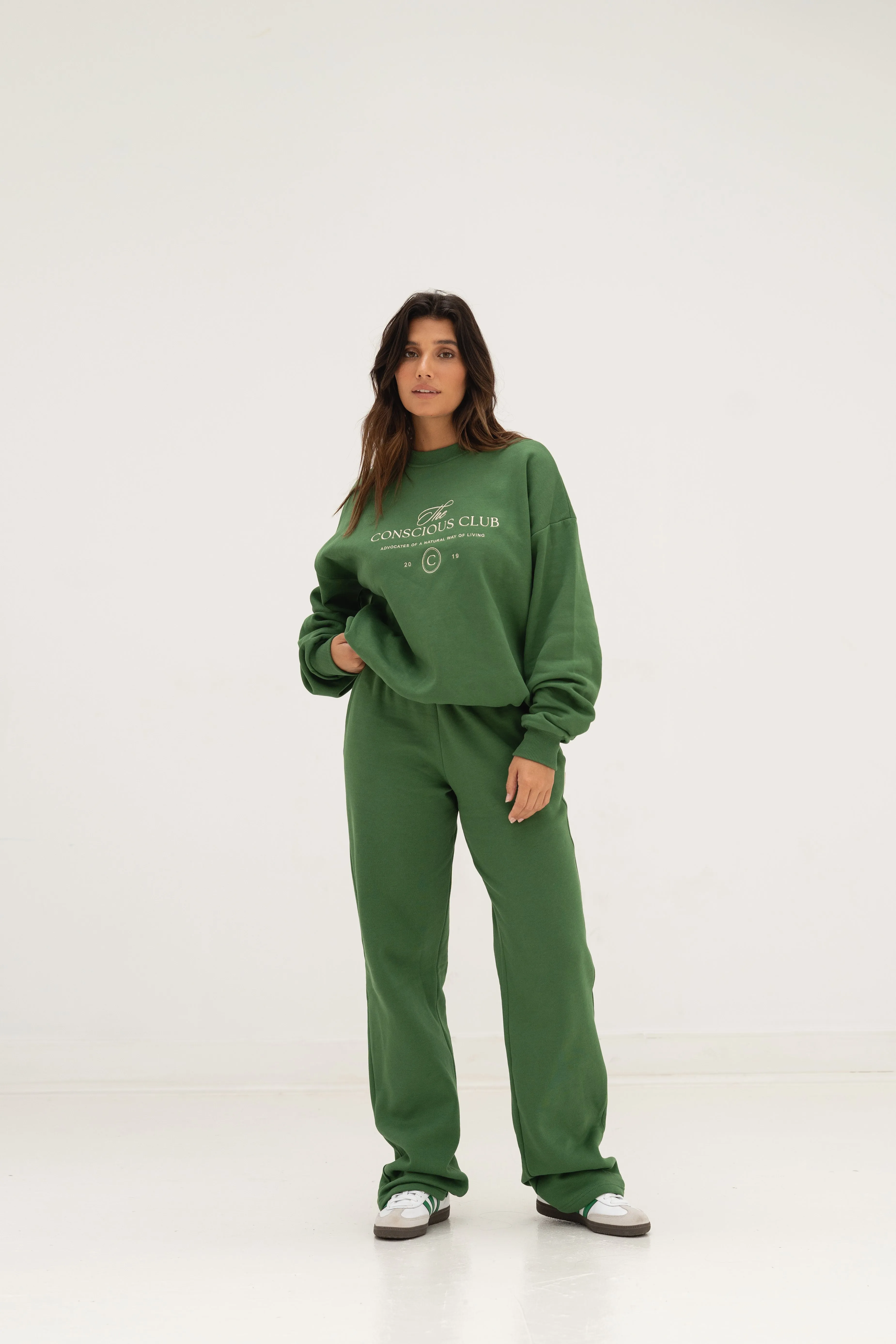 organic cotton trackpants in palma green