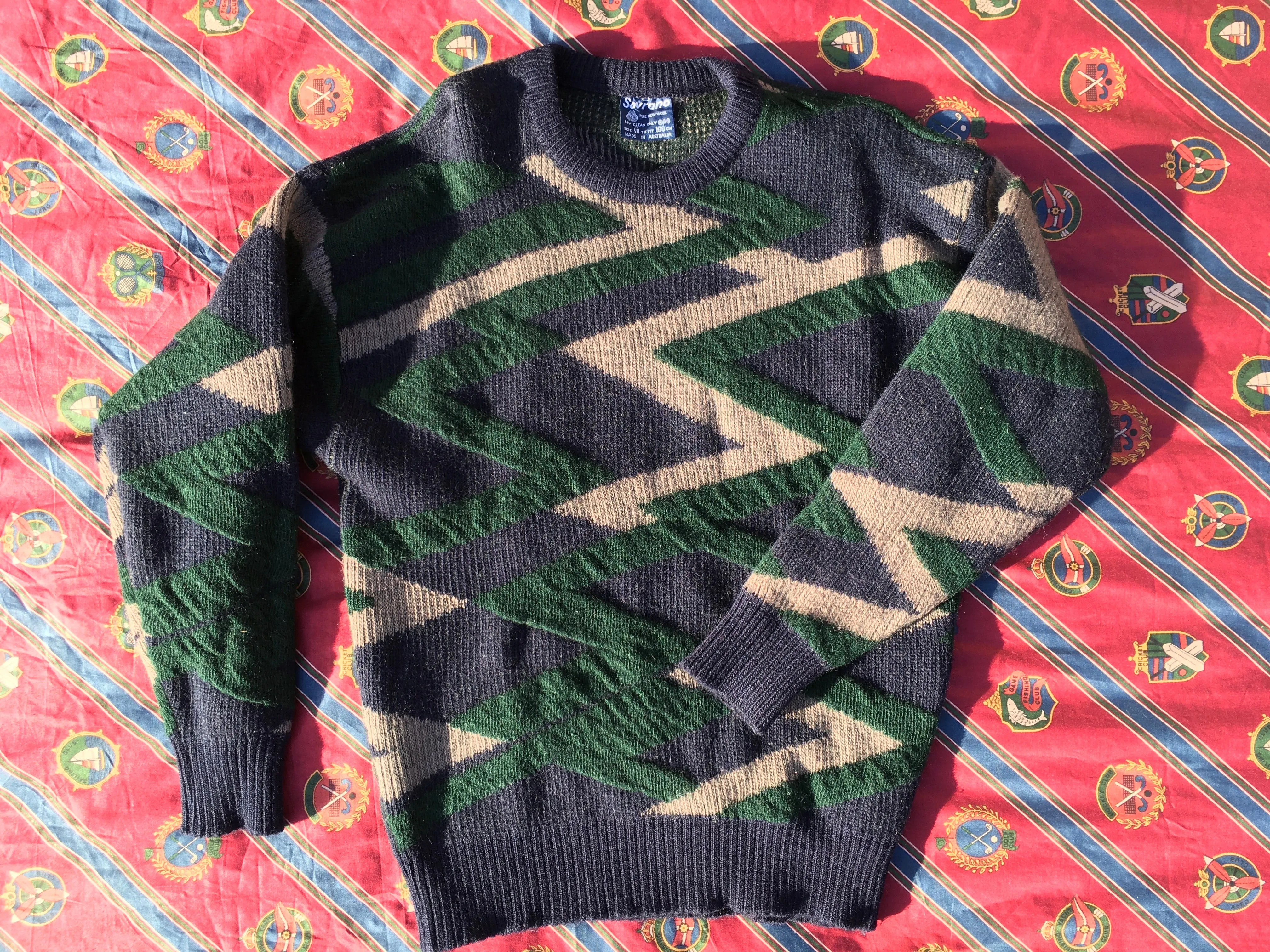 Vintage 3D knitted jumper, Large