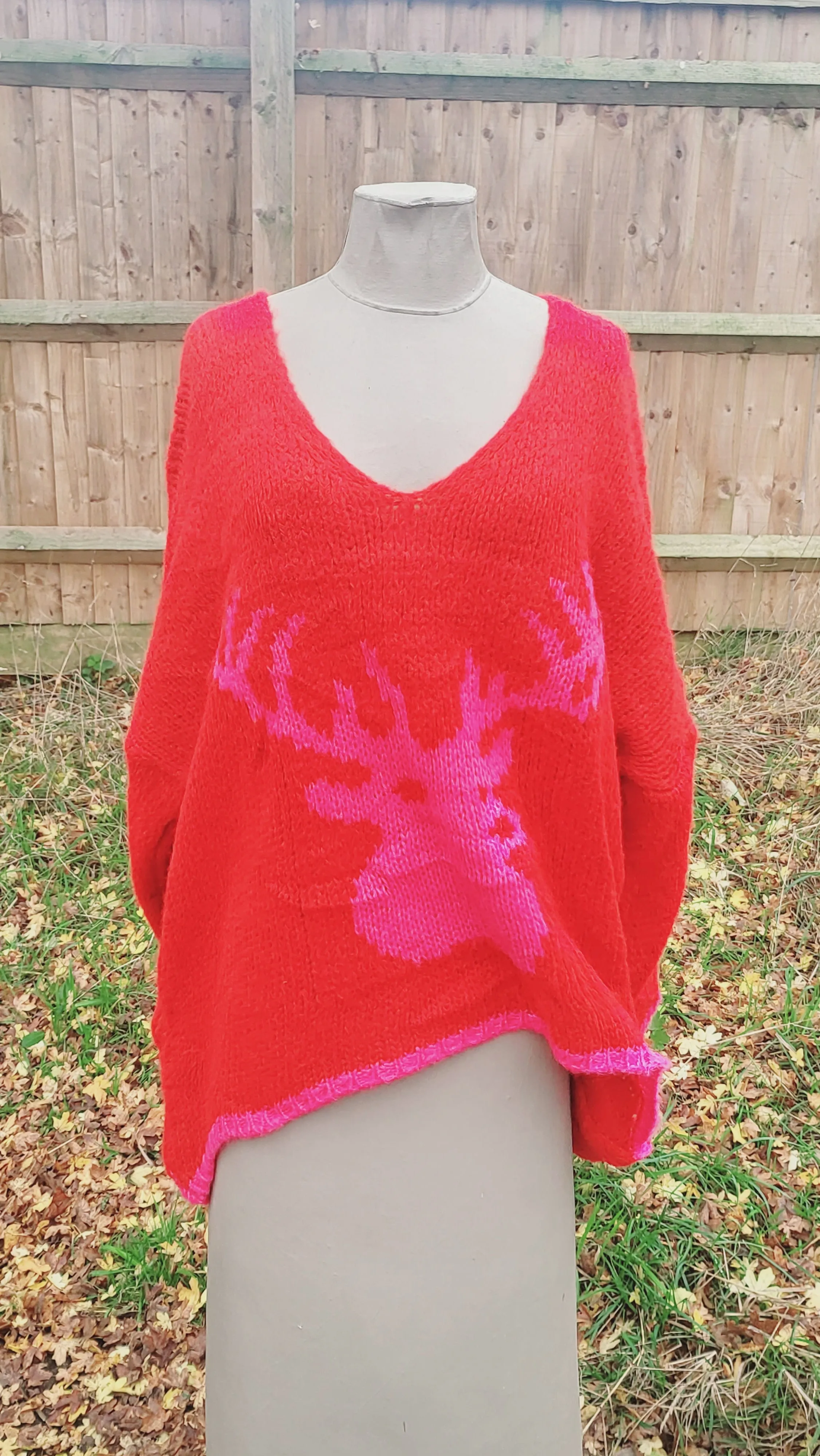 Wide Knit Stag Design Italian jumper 7S673